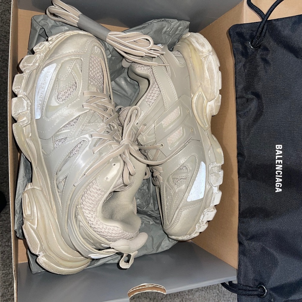 Faded Balenciaga Tracks